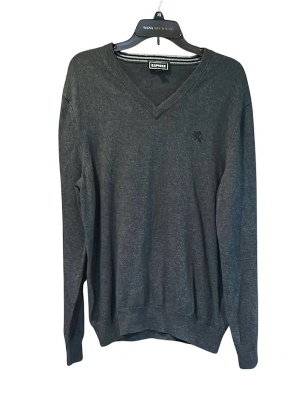Express Men's V-Neck Sweater Size Large Charcoal Gray 100%‎ Cotton Lion Logo L